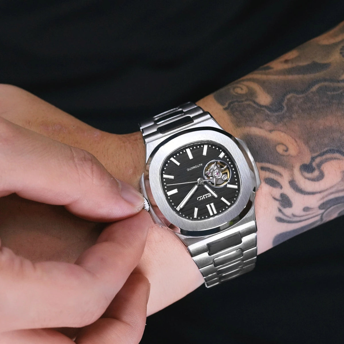Mod Nautilus Skeleton Black