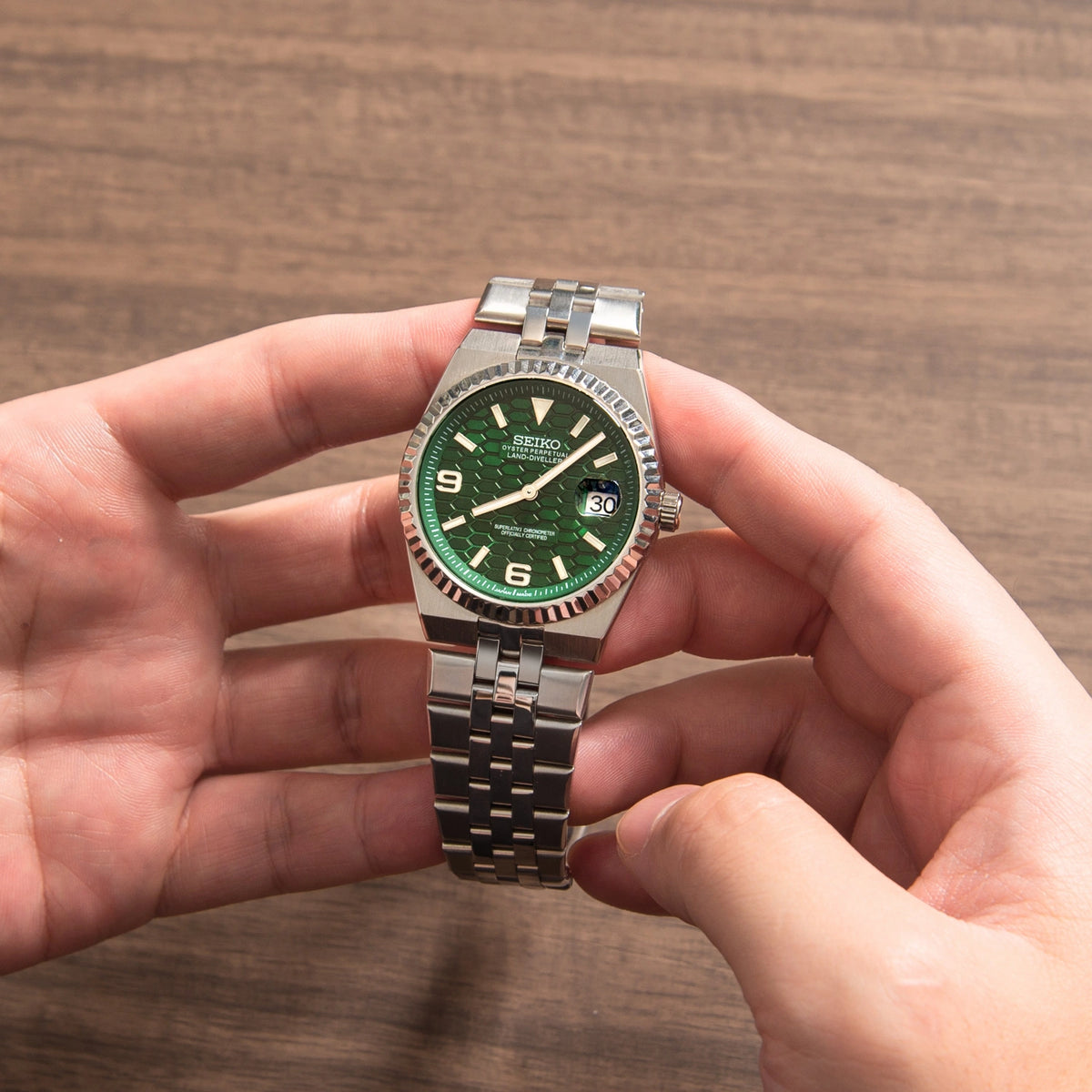 Mod Land-Dweller Green