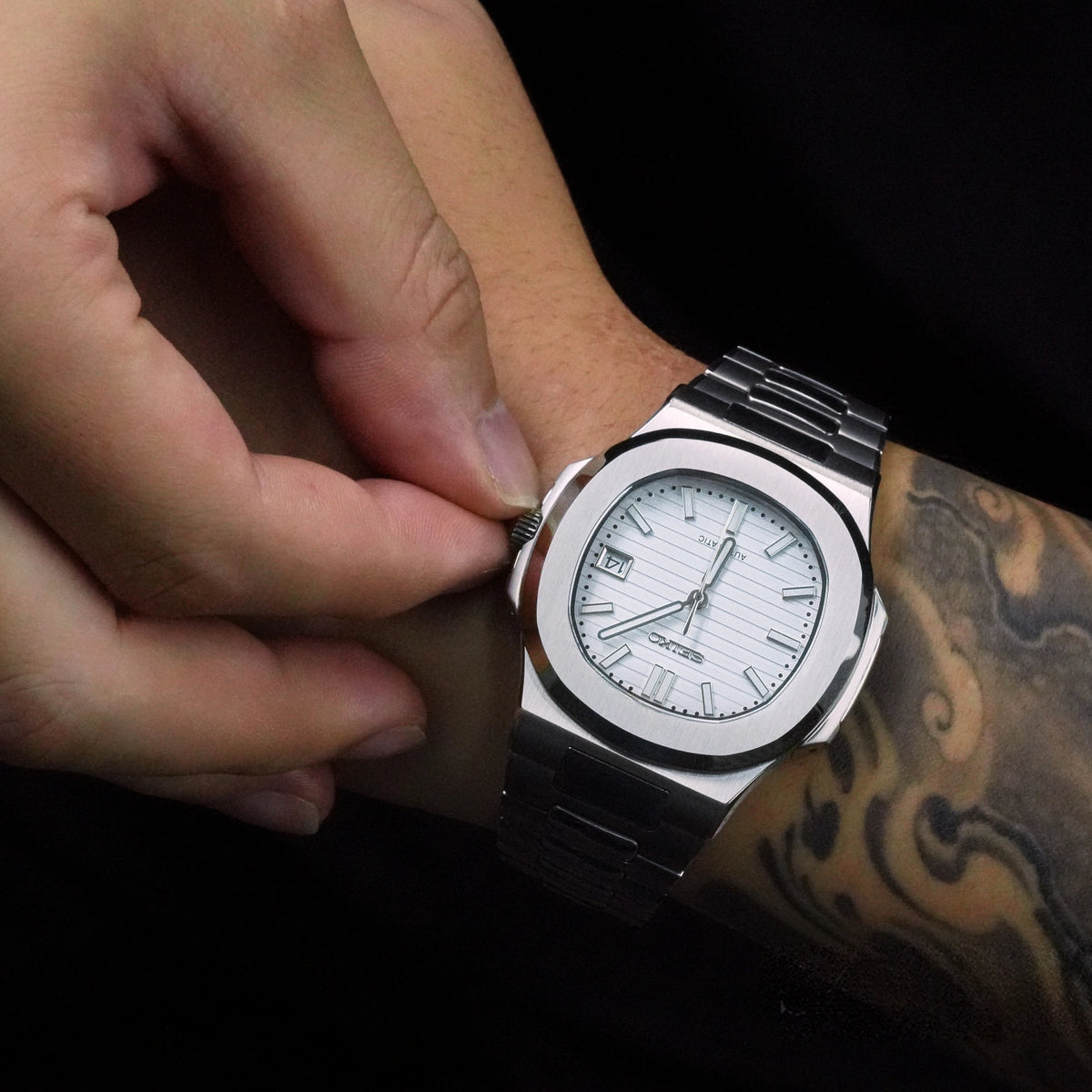 Mod Nautilus Silver White