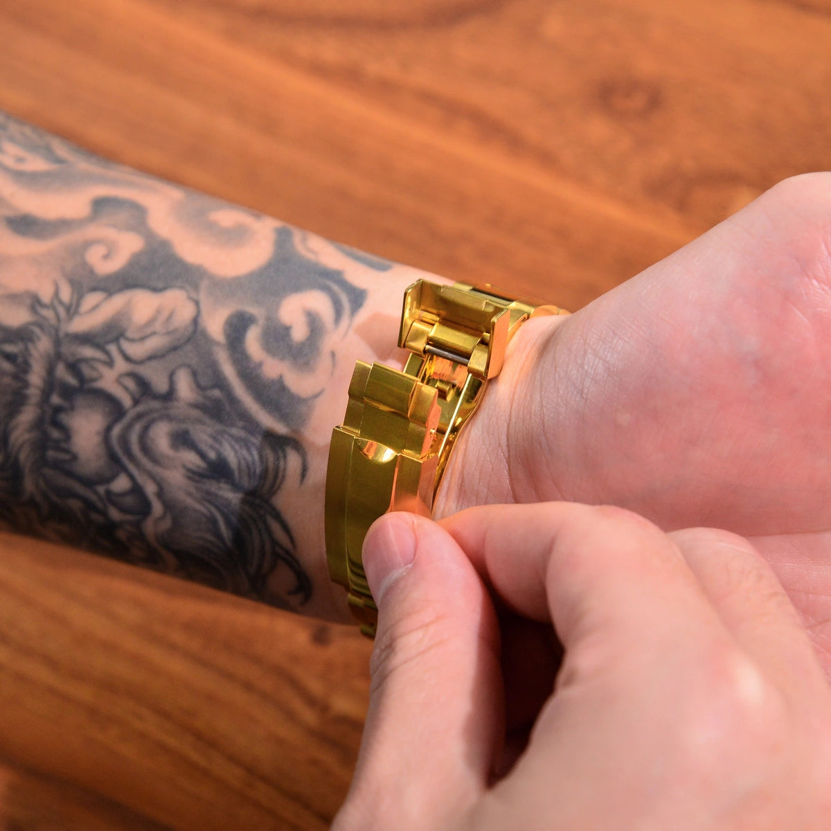 Mod Yacht -Master Gold Pearl