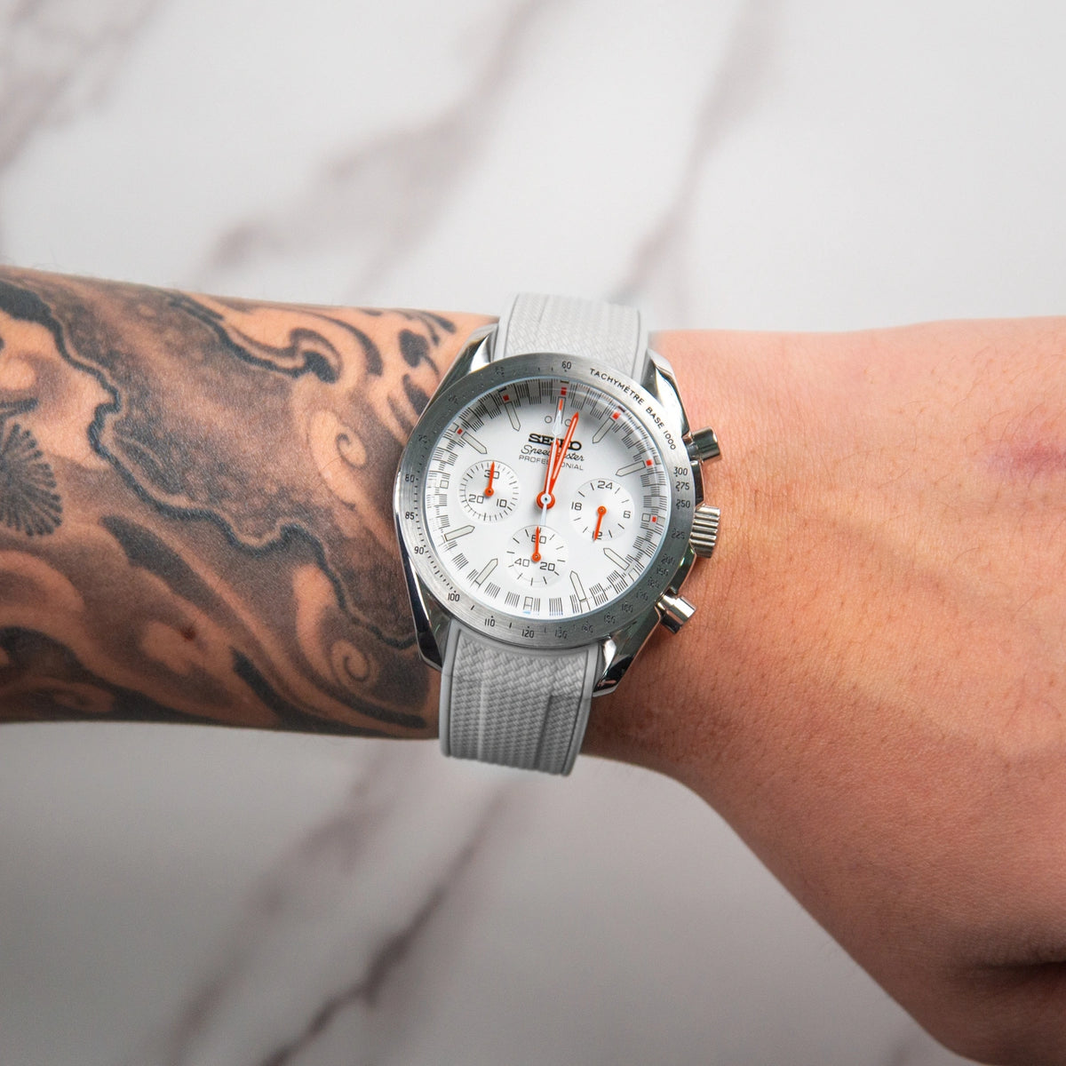 Mod Speedmaster Grey Mist
