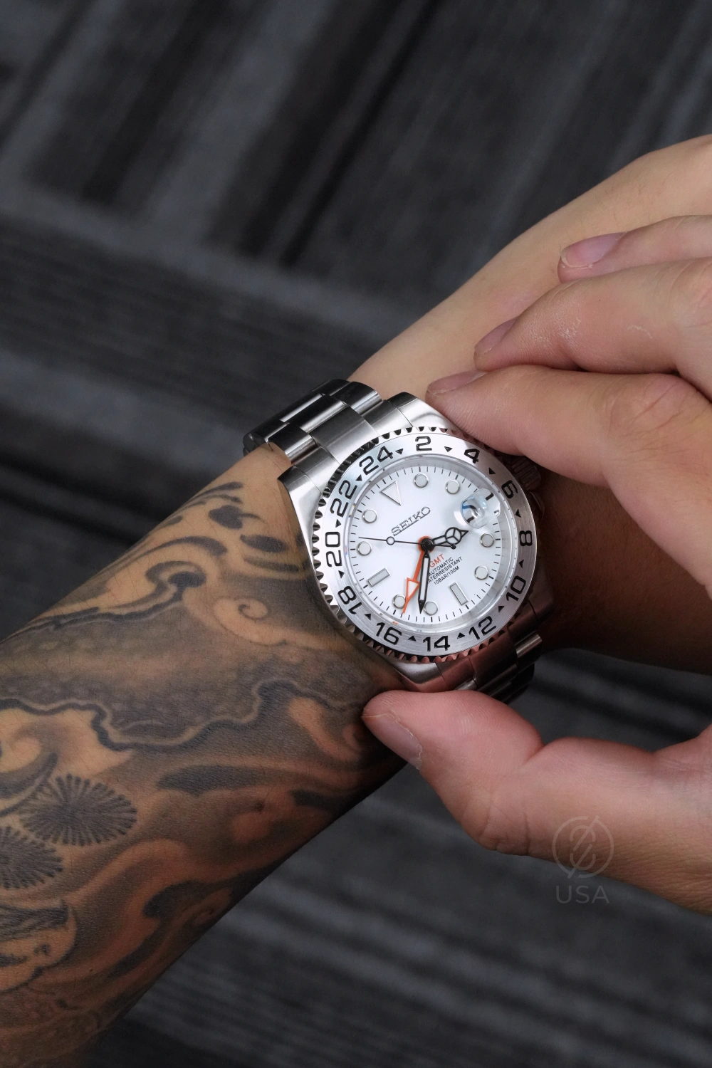 Mod Explorer II White