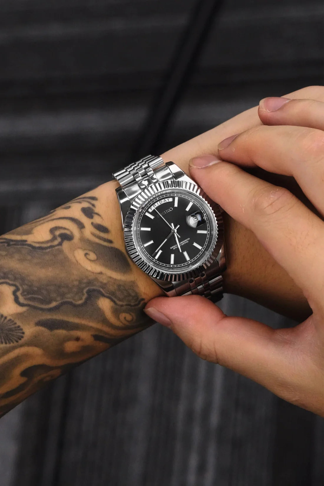 Mod Day-Date Black - SKYRIM WRIST 