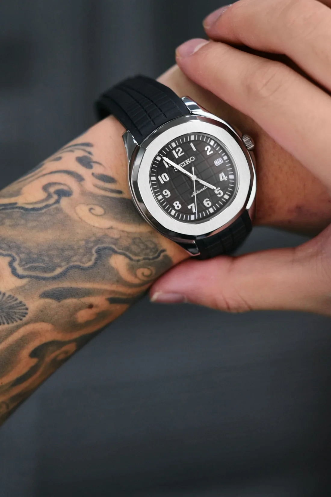 Mod Aquanaut Silver Black - SKYRIM WRIST