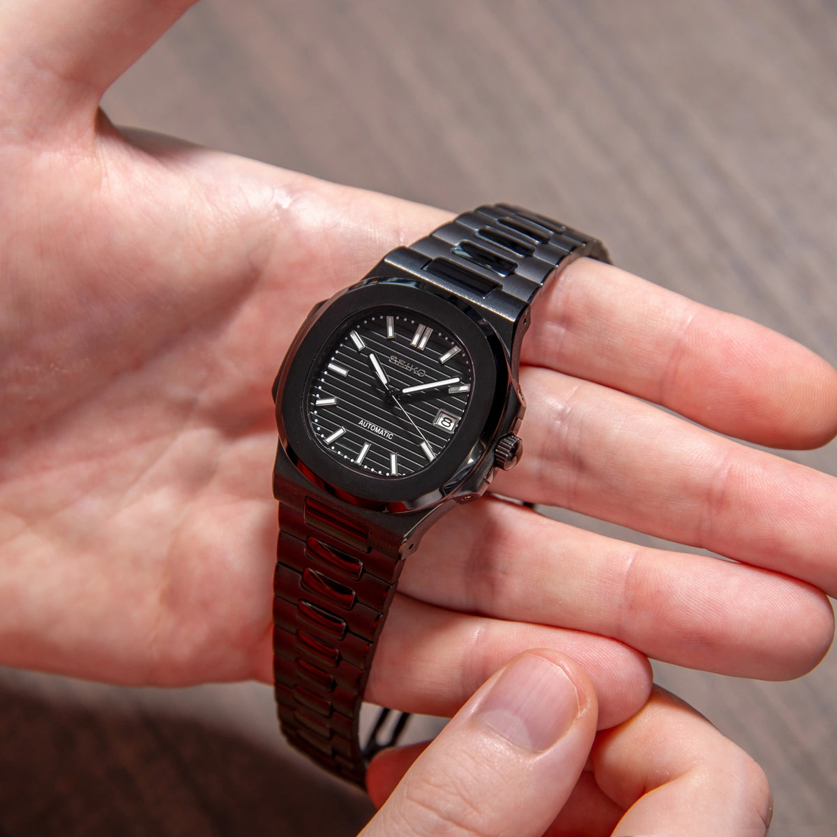 Mod Nautilus All Black